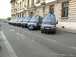  alignement de fourgons de police